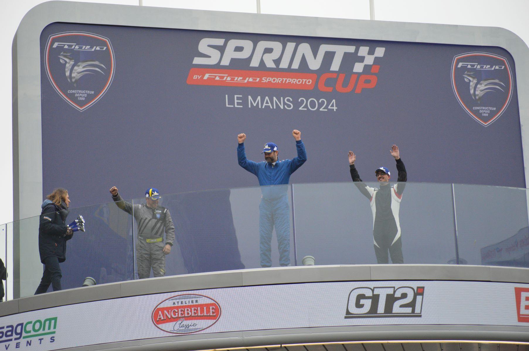 Podium rudy